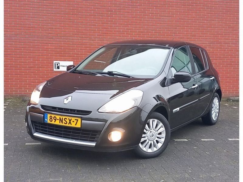 Zwart Gebruikt 2010 Renault Clio II Collection Hatchback | € 4.750 (Duur) - Afbeelding 1/4