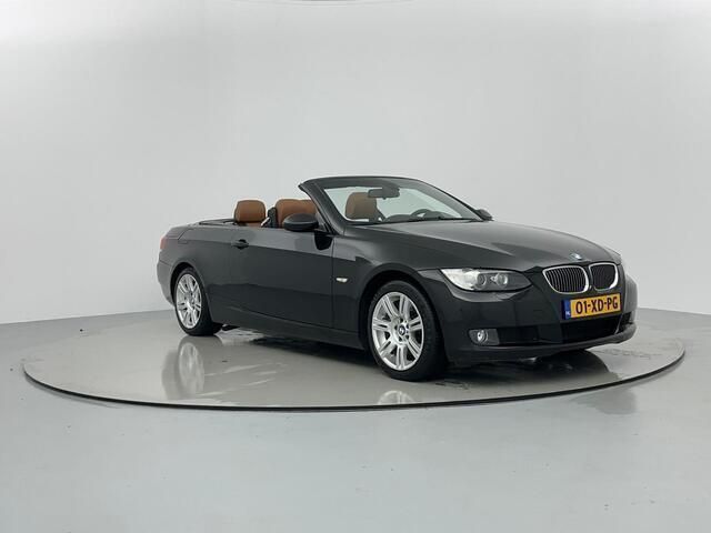 Zwart Gebruikt 2007 BMW 325 Cabriolet Executive Cabriolet | € 9.950 (Eerlijke prijs) - Afbeelding 1/4