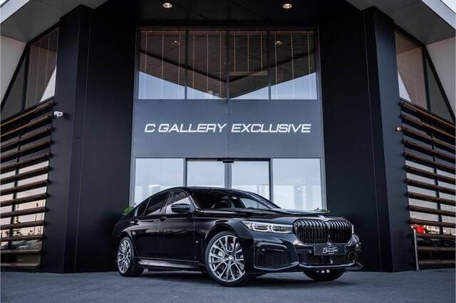 Zwart Gebruikt 2021 BMW 745e M Sport Sedan | € 64.995 (Eerlijke prijs) - Afbeelding 1/4