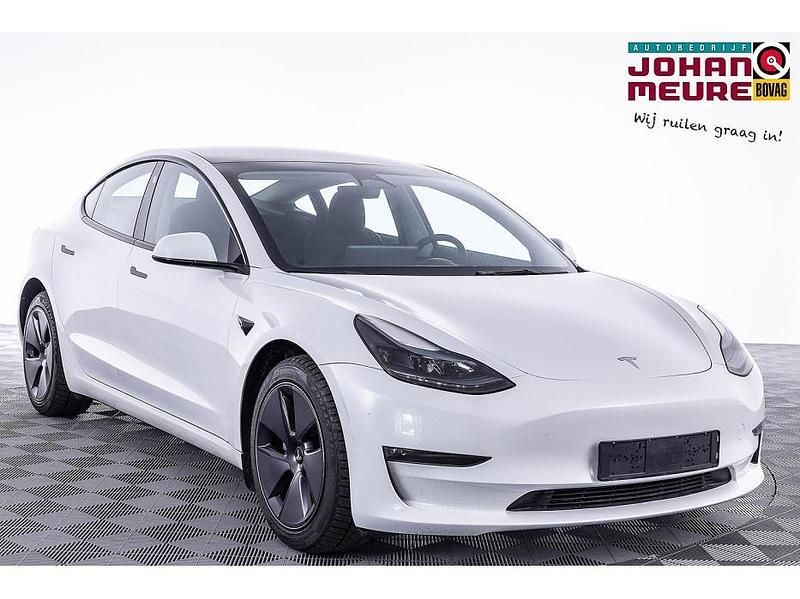 Wit Gebruikt 2023 Tesla Model 3 Long Range Sedan | € 33.900 (Iets duurder) - Afbeelding 1/4
