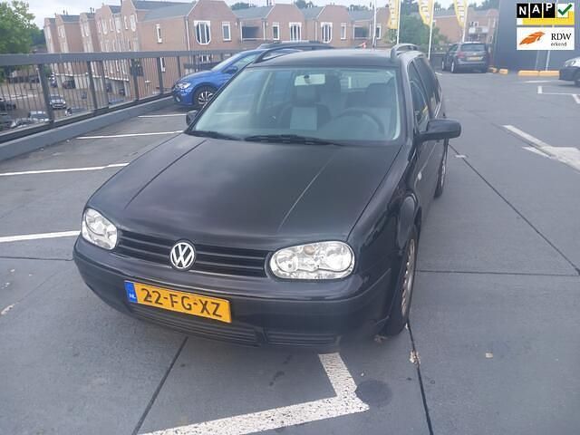 Zwart Gebruikt 2000 VW Golf IV Trendline Stationwagen | € 1.250 (Iets duurder) - Afbeelding 1/4