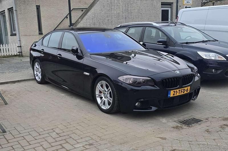 Blauw Occasion 2011 BMW 528 Executive Sedan | € 11.000 (Goede deal) - Afbeelding 1/4