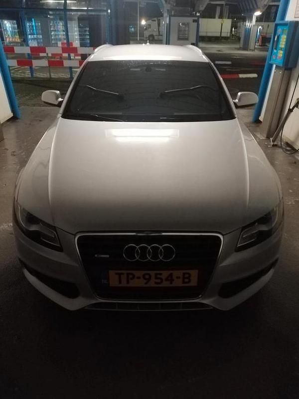 Occasion 2010 Audi A4 S-Line Stationwagen | € 7.500 (Eerlijke prijs) - Afbeelding 1/4