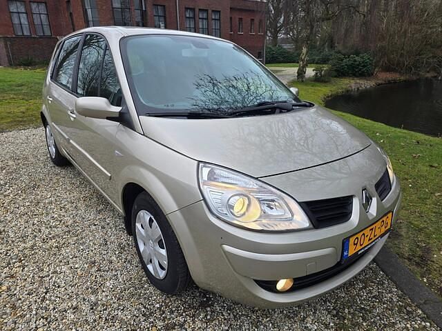 Occasion Renault Scénic II 112 PK (82 kW) 2008 Beige MPV