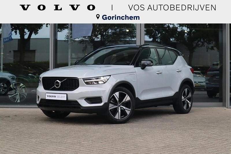 Grijs Gebruikt 2021 Volvo XC40 R-Design SUV | € 34.950 (Iets duurder) - Afbeelding 1/4