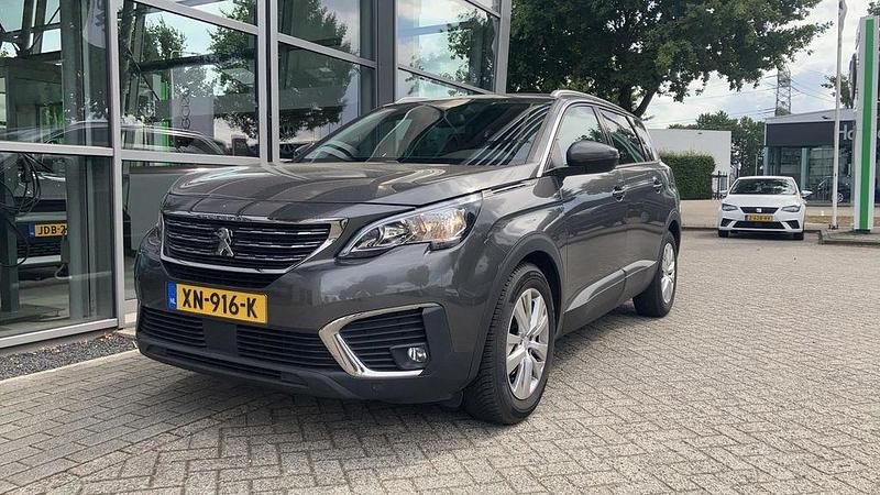 Grijs (metallic) Occasion 2019 Peugeot 5008 SUV | € 18.750 (Eerlijke prijs) - Afbeelding 1/4