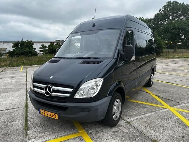 Zwart Gebruikt 2007 Mercedes Sprinter Van | € 7.150 (Eerlijke prijs) - Afbeelding 1/4