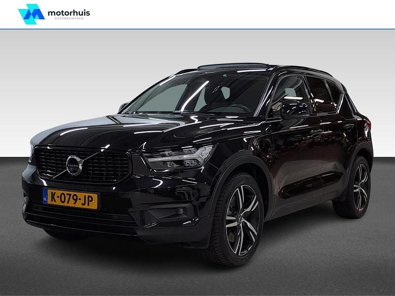 Zwart Occasion 2021 Volvo XC40 R-Design SUV | € 28.990 - Afbeelding 1/4