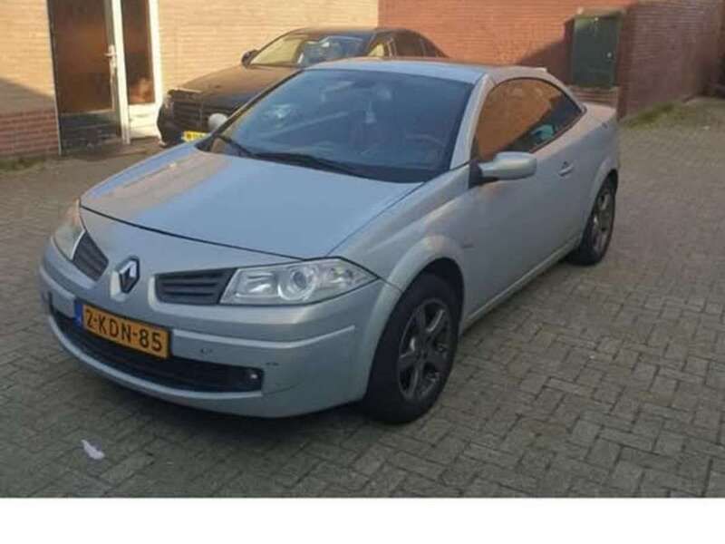 Blauw Gebruikt 2005 Renault Mégane Cabriolet Cabriolet | € 2.150 (Iets duurder) - Afbeelding 1/4
