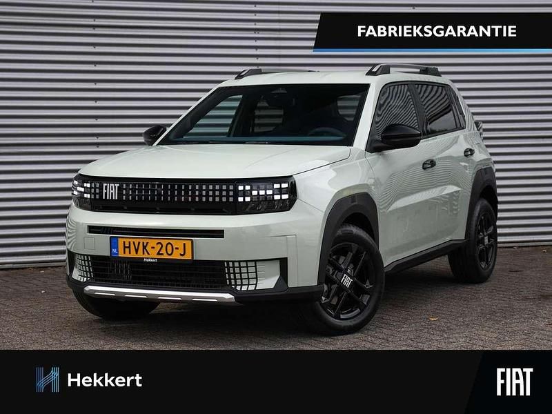 Groen Nieuw 2025 Fiat Grande Panda Icon Hatchback | € 25.495 - Afbeelding 1/4