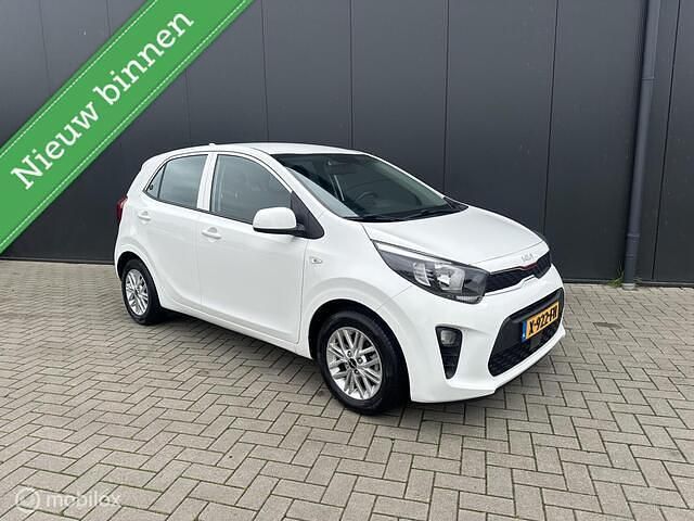 Wit Occasion 2023 Kia Picanto Hatchback | € 13.450 (Goede deal) - Afbeelding 1/4