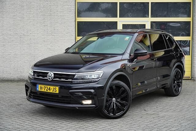Zwart Gebruikt 2020 VW Tiguan Allspace R-line SUV | € 27.750 (Goede deal) - Afbeelding 1/4