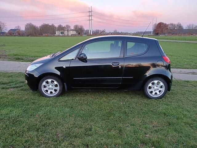 Occasion Mitsubishi Colt Invite 95 PK (69 kW) 2006 Zwart Hatchback