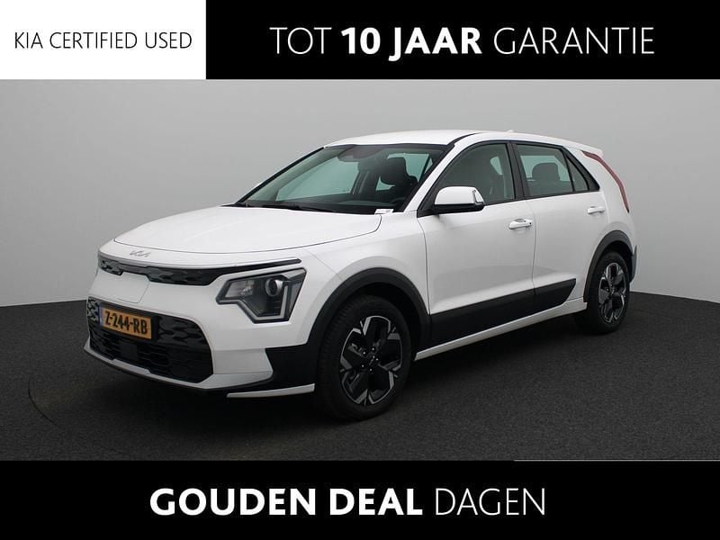 Wit Gebruikt 2024 Kia e-Niro Light SUV | € 30.940 (Super prijs) - Afbeelding 1/4