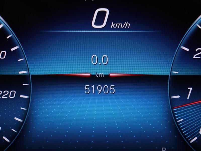 Occasion Mercedes B180 Premium 136 PK (100 kW) 2019 Grijs MPV