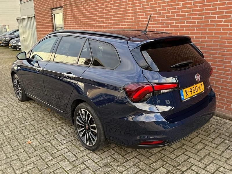 Occasion Fiat Tipo Life 2021 Blauw Stationwagen