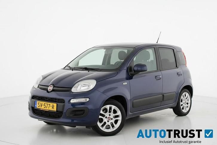 Blauw Occasion 2018 Fiat Panda Pop Star Hatchback | € 8.740 (Eerlijke prijs) - Afbeelding 1/4
