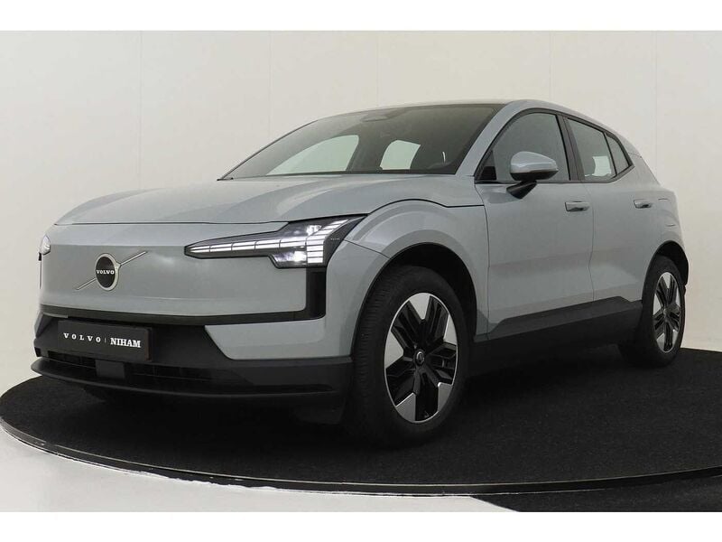 Grijs Gebruikt 2024 Volvo EX30 Core SUV | € 30.185 - Afbeelding 1/4