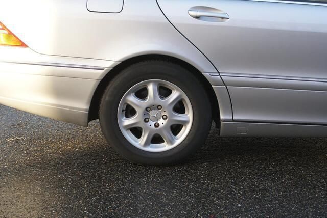 Occasion Mercedes S500 306 PK (225 kW) 2005 Grijs, metallic lak Sedan