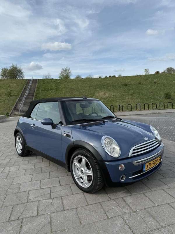 Blauw, metallic lak Gebruikt 2007 Mini Cooper Cabriolet Cabriolet | € 5.700 (Goede deal) - Afbeelding 1/4