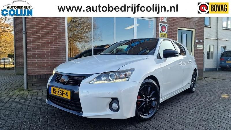 Wit Gebruikt 2013 Lexus CT200h Business Edition Hatchback | € 13.500 (Eerlijke prijs) - Afbeelding 1/4