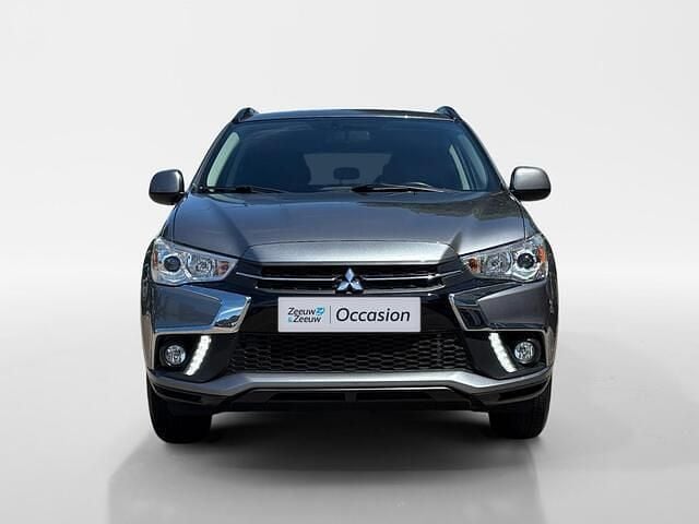 Titanium grey m Gebruikt 2020 Mitsubishi ASX SUV | € 17.250 (Eerlijke prijs) - Afbeelding 1/4