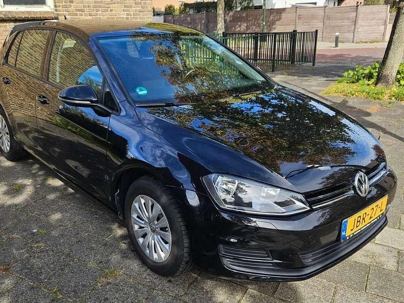 Zwart Gebruikt 2016 VW Golf VII Hatchback | € 9.000 (Super prijs) - Afbeelding 1/4