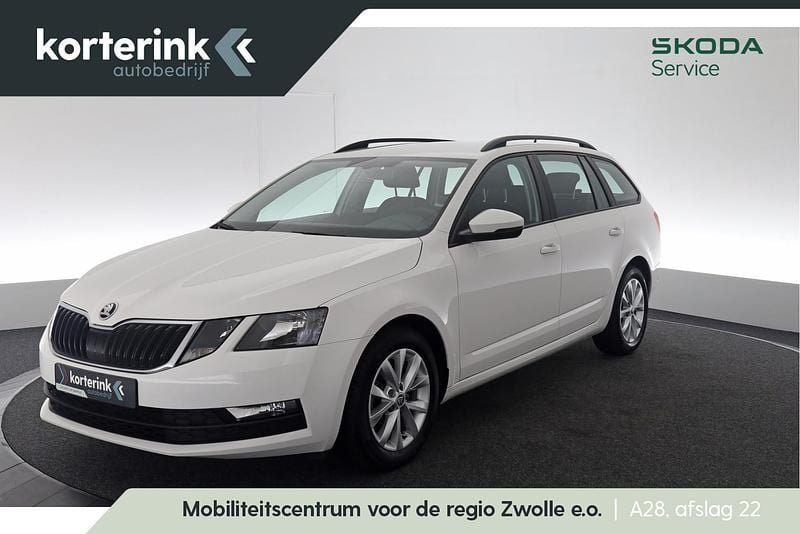 Wit Occasion 2019 Skoda Octavia Business Line Stationwagen | € 13.890 (Iets duurder) - Afbeelding 1/4