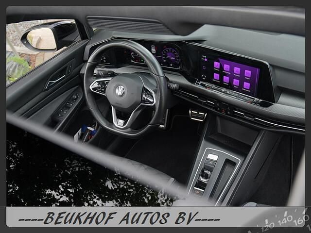 Occasion VW Golf VIII R-line 150 PK (110 kW) 2020 Zwart Hatchback