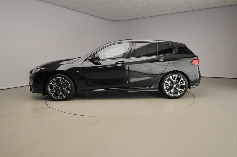 Occasion BMW 120 M Sport 170 PK (125 kW) 2025 Zwart Hatchback