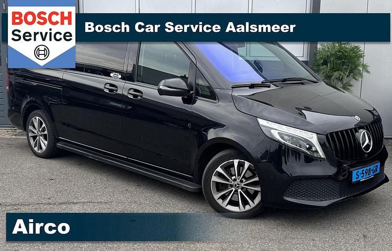 Zwart Occasion 2021 Mercedes V300 Avantgarde Edition MPV | € 69.456 - Afbeelding 1/4