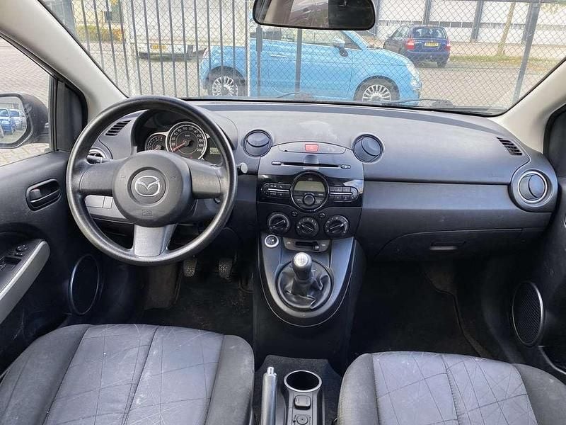 Zwart Gebruikt 2011 Mazda 2 Hatchback | € 1.450 (Super prijs) - Afbeelding 1/4