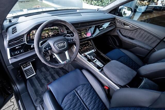 Grijs Nieuw 2025 Audi RS Q8 Performance SUV | € 259.900 (Duur) - Afbeelding 1/3