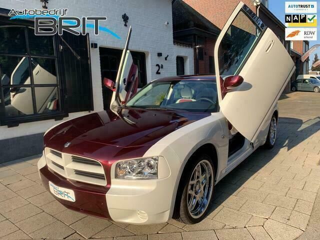 Rood, metallic lak Gebruikt 2007 Dodge Charger Sedan | € 29.950 - Afbeelding 1/4