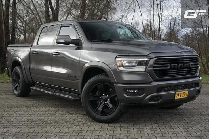 Occasion Dodge Ram 401 PK (294 kW) 2021 Grijs Pickup