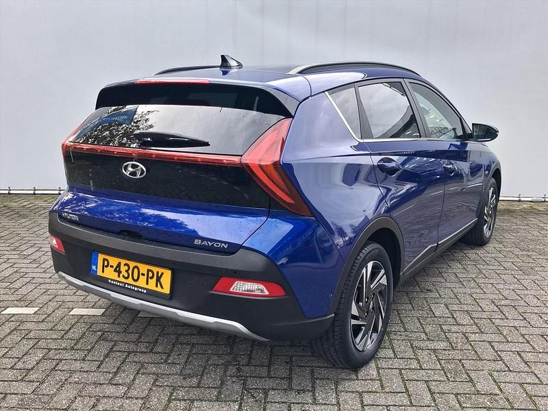 Occasion Hyundai Bayon Premium 99 PK (72 kW) 2022 Blauw metallic SUV