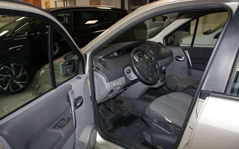 Occasion Renault Scénic II 111 PK (81 kW) 2008 Beige MPV