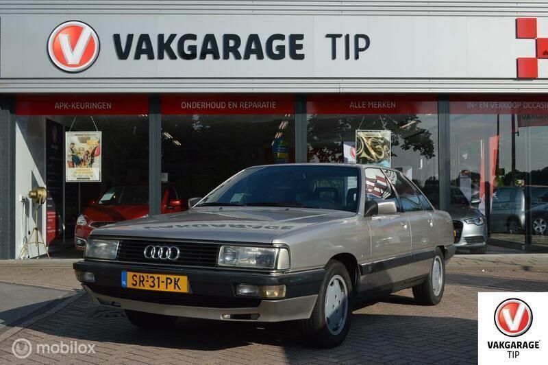 Grijs Gebruikt 1987 Audi 100 Basis Sedan | € 12.950 - Afbeelding 1/4