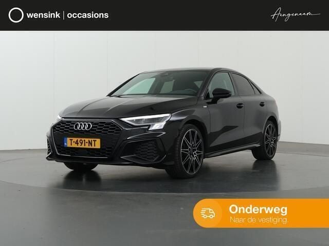 Zwart Gebruikt 2022 Audi A3 S-Line Sedan | € 29.835 (Goede deal) - Afbeelding 1/4