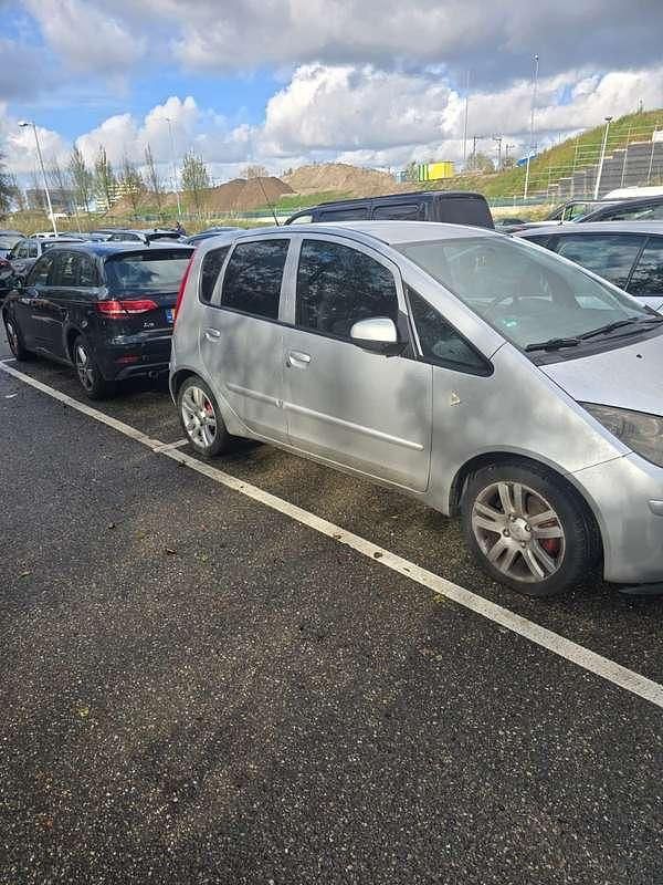 Gebruikt 2007 Mitsubishi Colt Motion Sedan | € 1.800 (Duur) - Afbeelding 1/4