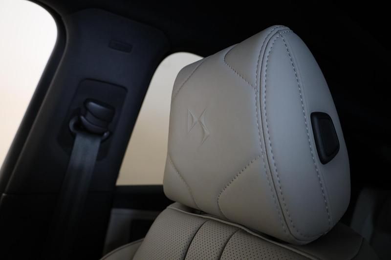 Occasion DS Automobiles DS7 Crossback 360 PK (264 kW) 2023 Zwart SUV