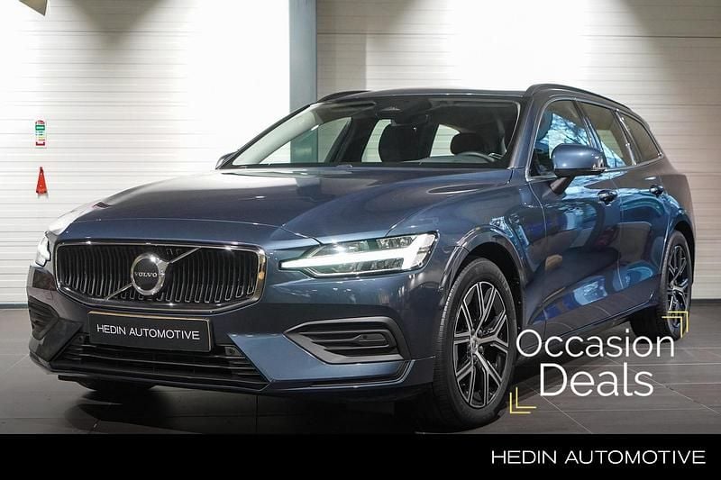 Blauw Occasion 2022 Volvo V60 Core Stationwagen | € 32.995 (Iets duurder) - Afbeelding 1/4
