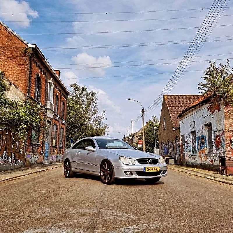 Zilver Gebruikt 2005 Mercedes CLK200 Avantgarde Coupé | € 5.000 (Eerlijke prijs) - Afbeelding 1/4