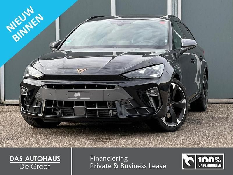 Zwart Gebruikt 2024 Cupra Leon Stationwagen | € 35.895 (Duur) - Afbeelding 1/2