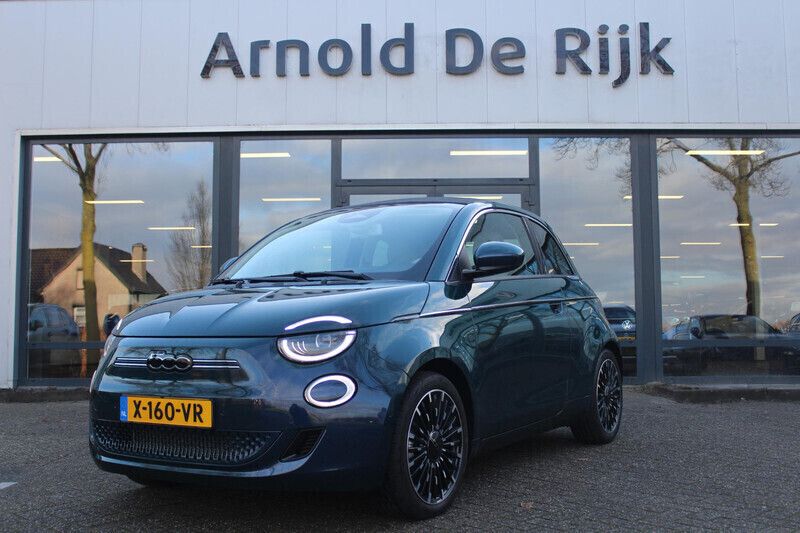 Groen Gebruikt 2023 Fiat 500e La Prima Cabriolet | € 24.950 (Goede deal) - Afbeelding 1/4
