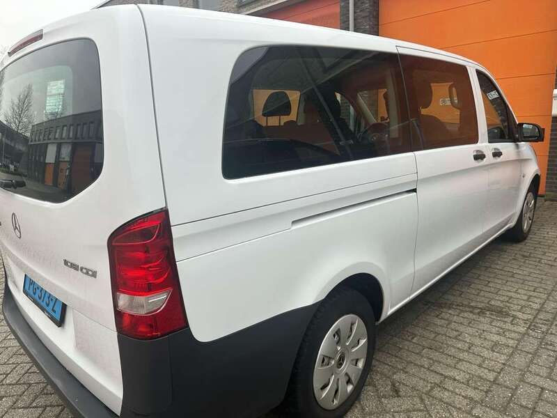 Wit Gebruikt 2017 Mercedes Vito MPV | € 21.500 - Afbeelding 1/4