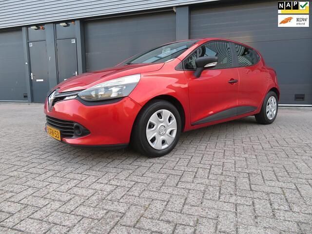 Rood Gebruikt 2013 Renault Clio R.S. Authentique Hatchback | € 5.950 (Eerlijke prijs) - Afbeelding 1/4