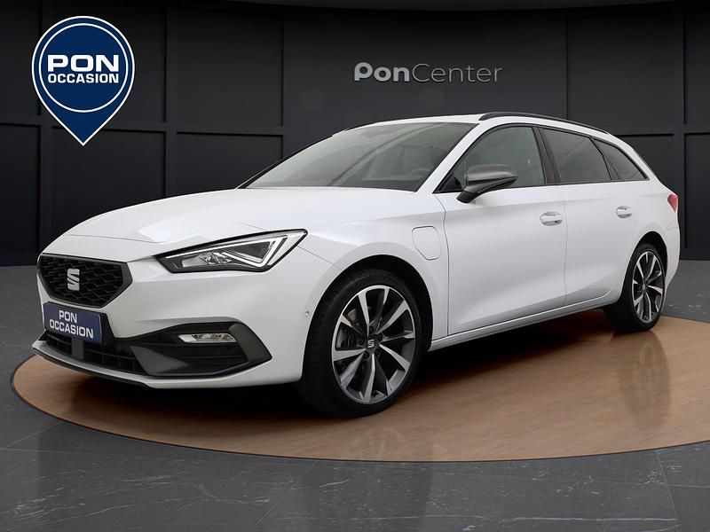 Wit Occasion 2021 Seat Leon FR Stationwagen | € 21.950 (Goede deal) - Afbeelding 1/3