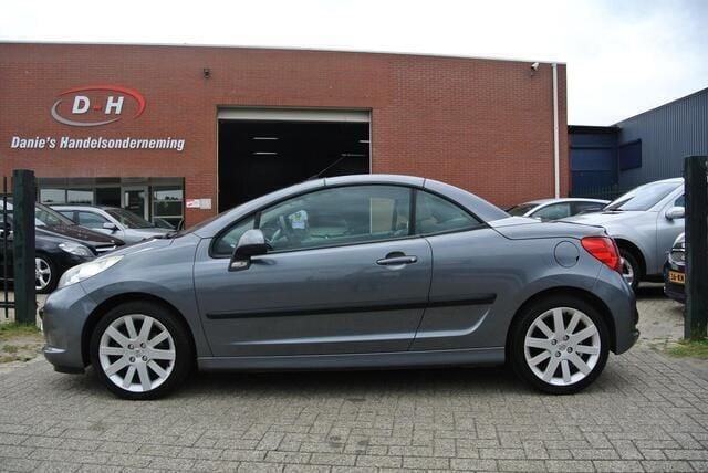 Grijs Gebruikt 2007 Peugeot 207 CC Sport Cabriolet | € 1.099 (Super prijs) - Afbeelding 1/4