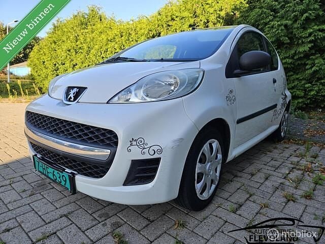 Wit Gebruikt 2010 Peugeot 107 Hatchback | € 2.499 (Goede deal) - Afbeelding 1/4